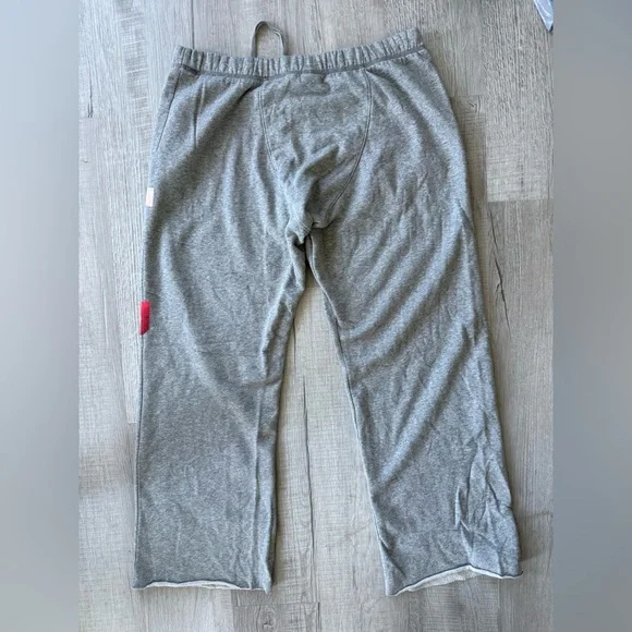 Victoria’s Secret PINK large sweatpants - Picture 4 of 4